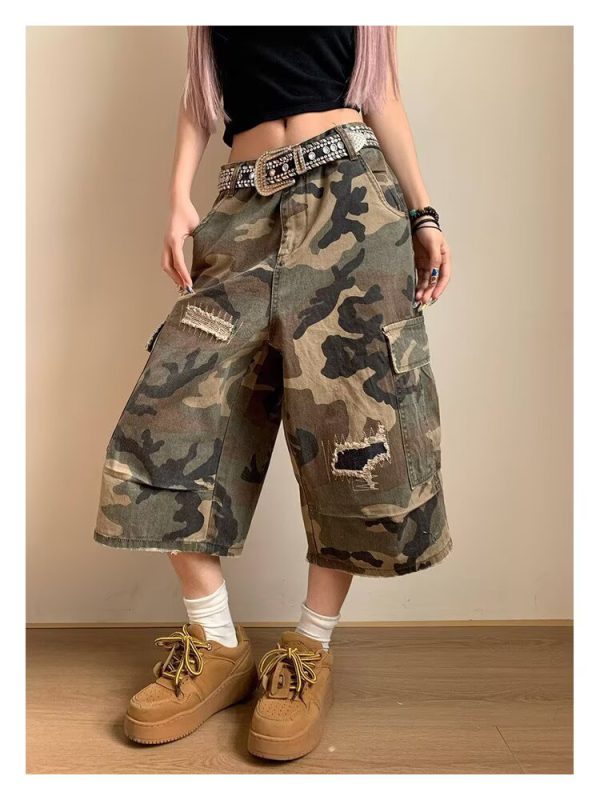 camouflage cropped trousers