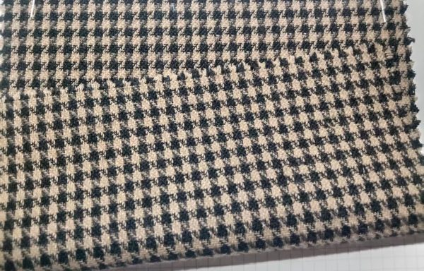 wool/poly yarn dyed