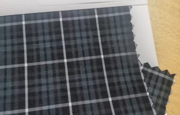 100%POLY YARN DYED CHECKS